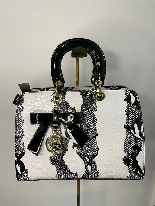 [$239.99]Madness Kit Combo Pack*2-Black And White Serpentine Bag